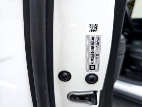 Used 2018 Buick Encore Preferred image 30