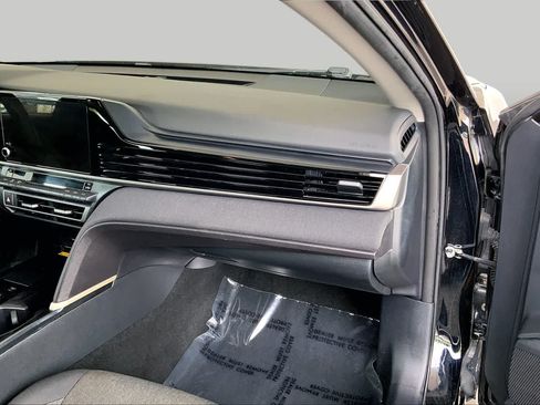 Used 2025 Toyota Camry LE FWD image 19