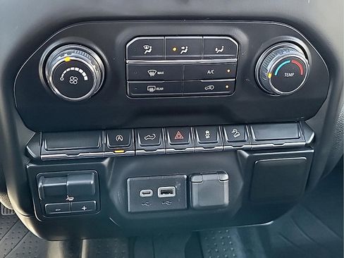 Used 2021 Chevrolet Silverado 1500 Custom Trail Boss AWD/4WD image 24