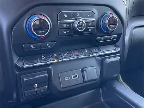 Used 2019 Chevrolet Silverado 1500 LT Trail Boss image 19