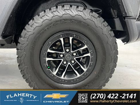 Used 2025 Jeep Wrangler Unlimited Sport AWD/4WD image 20