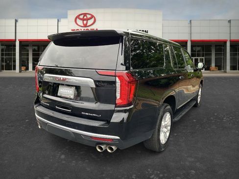 Used 2023 GMC Yukon XL Denali AWD/4WD image 5