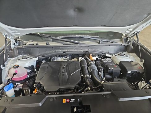 Used 2025 Hyundai Santa Fe SEL AWD/4WD image 31