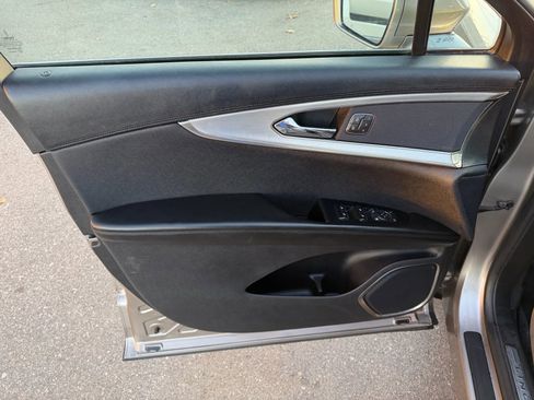 Used 2019 Lincoln Nautilus FWD image 33