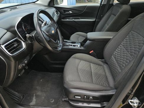 Used 2019 Chevrolet Equinox LT w/ Sun & Navigation Package FWD image 13