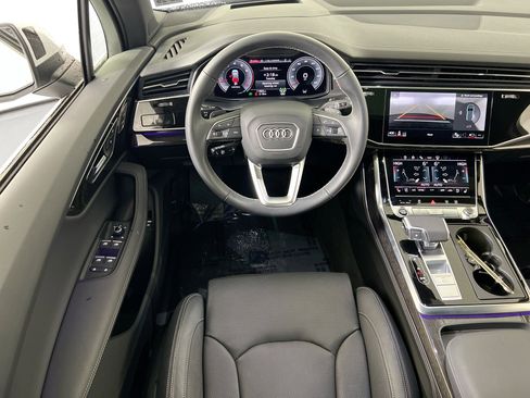 Used 2025 Audi Q7 3.0T Prestige AWD/4WD image 23
