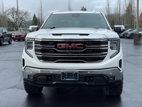 Used 2023 GMC Sierra 1500 SLT w/ SLT Premium Plus Package image 9