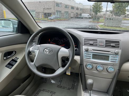 Used 2007 Toyota Camry LE FWD image 11