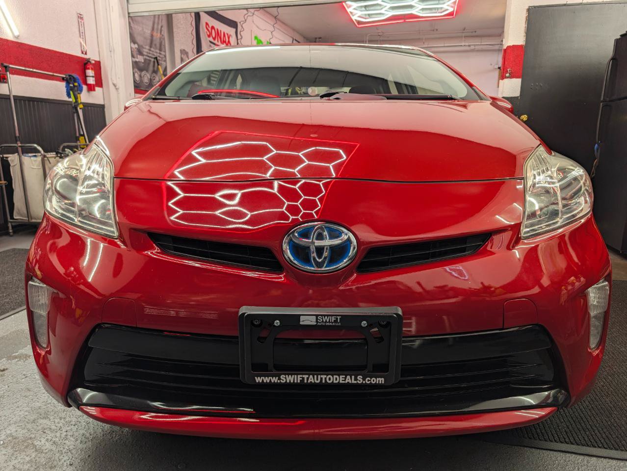 Used 2013 Toyota Prius Two FWD image 2
