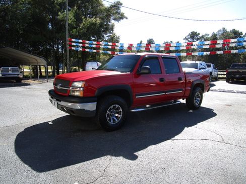 Used 2004 Chevrolet Silverado 1500 4x4 Crew Cab w/ Z71 Convenience Package 2 image 3