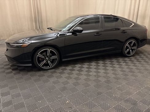 Used 2024 Honda Accord Sport image 8