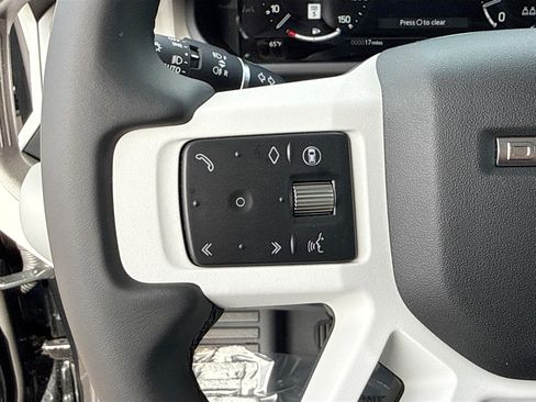 New 2026 Land Rover Defender 110 X-Dynamic SE AWD/4WD image 37