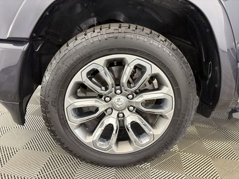 Used 2020 RAM 1500 Laramie w/ Sport Appearance Package AWD/4WD image 13