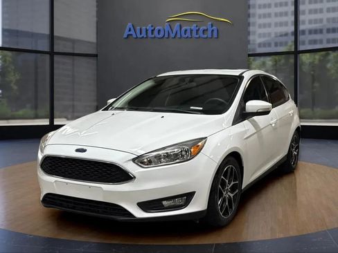 Used 2018 Ford Focus SEL image 3