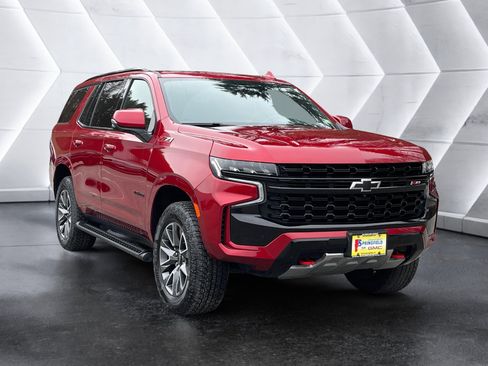 Used 2023 Chevrolet Tahoe Z71 w/ Luxury Package image 8