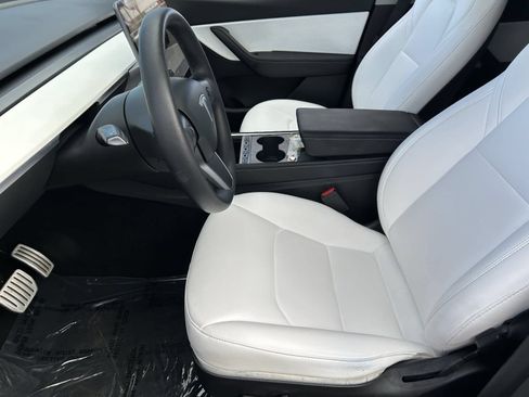 Used 2022 Tesla Model Y Performance AWD/4WD image 23