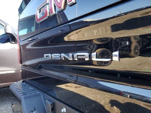 New 2026 GMC Sierra 1500 Denali w/ Denali Reserve Package AWD/4WD image 9
