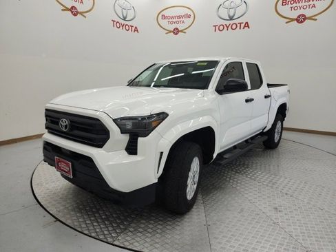 Certified 2025 Toyota Tacoma SR image 2