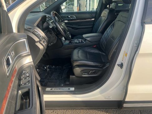 Used 2016 Ford Explorer Platinum AWD/4WD image 23