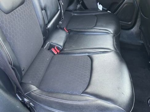 Used 2023 Toyota Camry SE FWD image 11