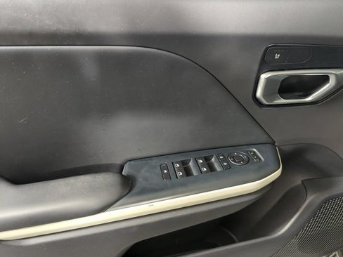 Used 2025 Kia K4 GT-Line FWD image 9