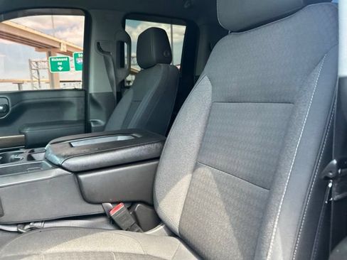 Used 2020 Chevrolet Silverado 1500 LT AWD/4WD image 34