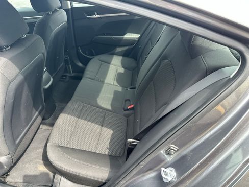 Used 2019 Hyundai Elantra SE w/ Cargo Package image 31