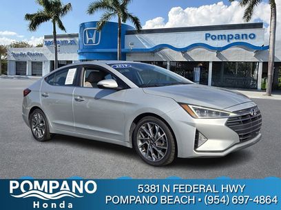Used 2019 Hyundai Elantra Limited w/ Ultimate Package 02