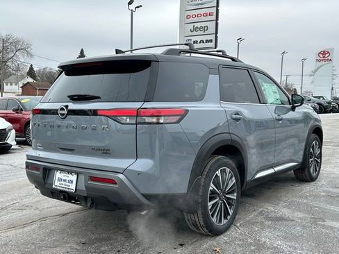 New 2026 Nissan Pathfinder Platinum image 10