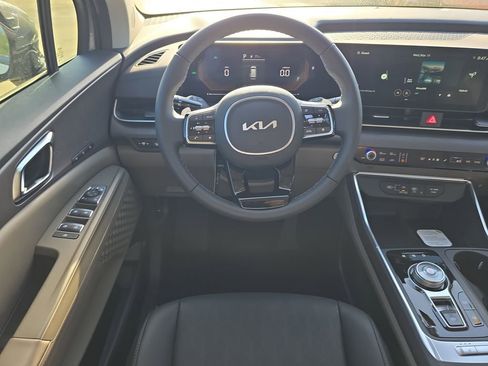 New 2026 Kia Carnival EX FWD image 13