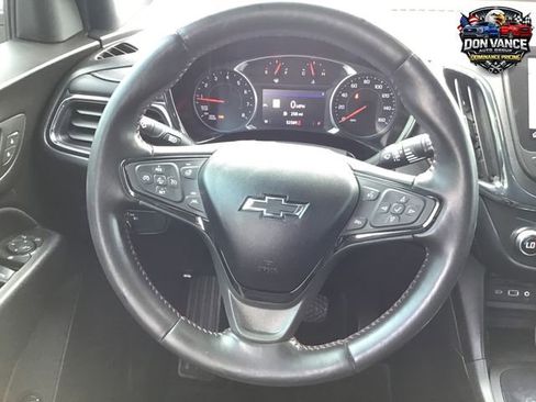 Used 2022 Chevrolet Equinox RS w/ RS Leather Package FWD image 18