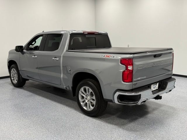 Used 2025 Chevrolet Silverado 1500 LTZ w/ LTZ Premium Package AWD/4WD image 6