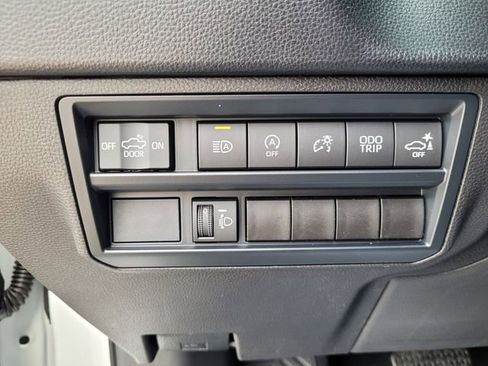 New 2025 Toyota Tundra SR5 image 32