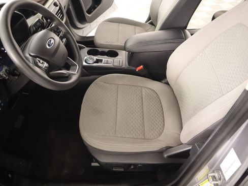 Used 2021 Ford Escape SE image 10