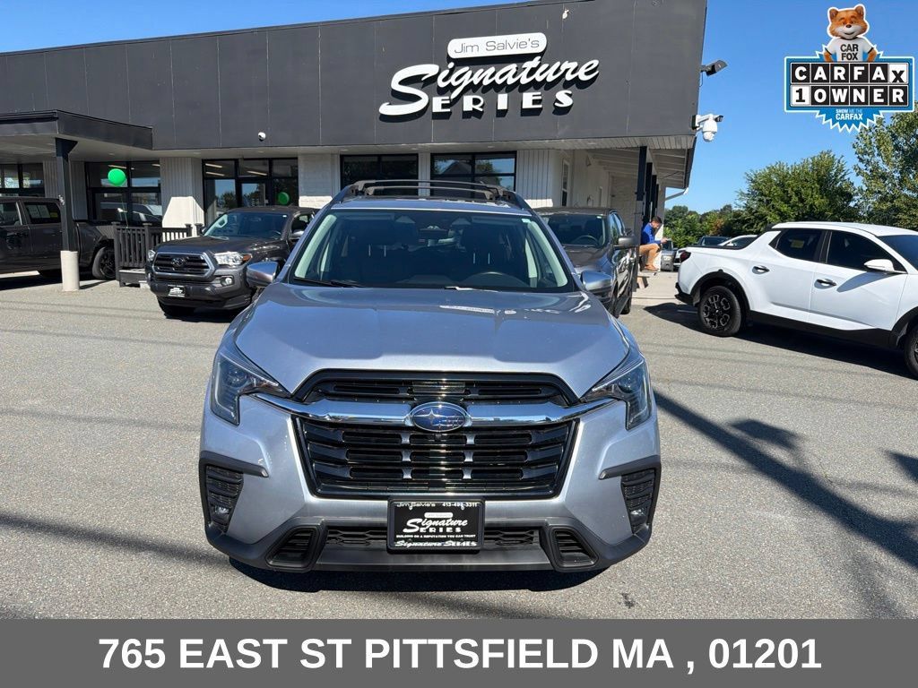 Used 2023 Subaru Ascent Limited w/ Technology Package AWD/4WD image 2