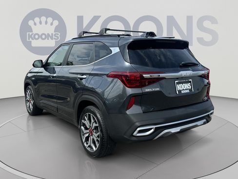 Used 2022 Kia Seltos SX w/ Sunroof Package AWD/4WD image 8