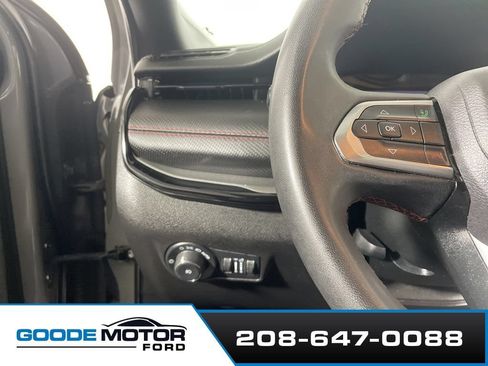 Used 2024 Jeep Compass Trailhawk AWD/4WD image 13
