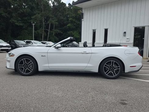 Used 2021 Ford Mustang GT Premium w/ Equipment Group 401A RWD image 2