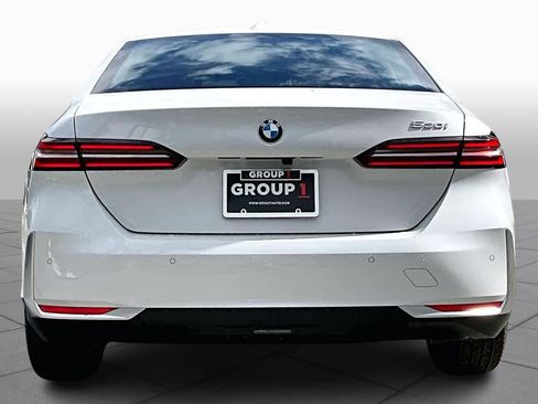 New 2026 BMW 530i image 4