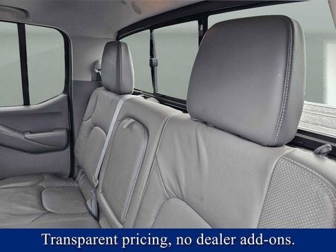 Used 2015 Nissan Frontier SL w/ Moonroof Package image 32