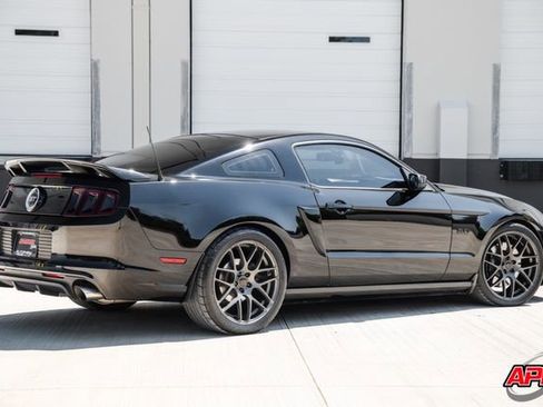 Used 2013 Ford Mustang GT Premium RWD image 5