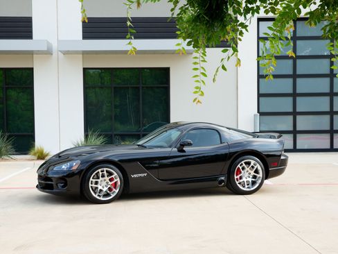 Used 2008 Dodge Viper SRT-10 RWD image 3