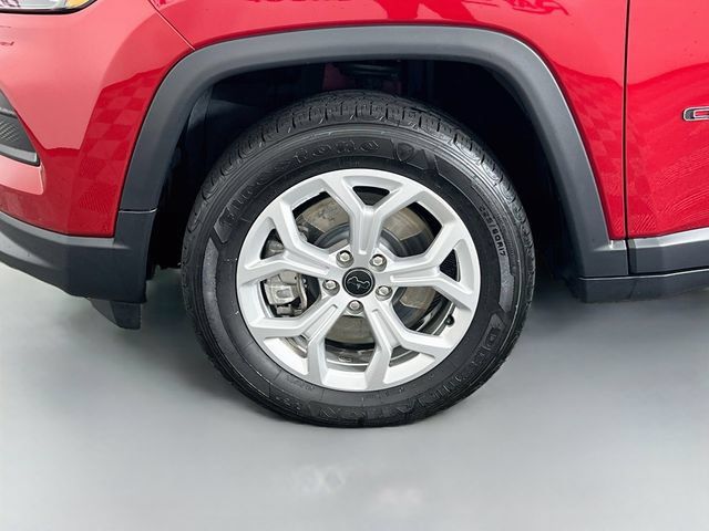 Used 2025 Jeep Compass Sport AWD/4WD image 25