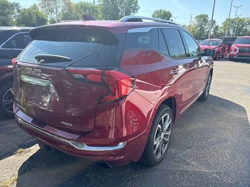 Used 2018 GMC Terrain Denali AWD/4WD image 2