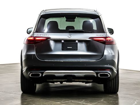 Certified 2025 Mercedes-Benz GLE 450e 4MATIC w/ Winter Package image 5