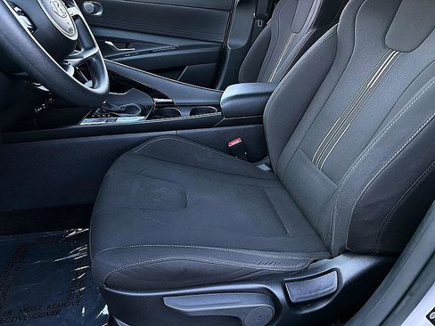 Used 2022 Hyundai Elantra Blue w/ Preferred Accessory Package FWD image 10