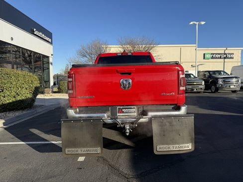 Used 2024 RAM 1500 Laramie image 6