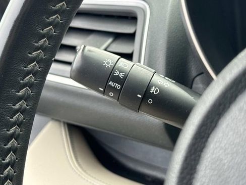 Used 2019 Subaru Ascent Touring w/ Popular Package #3 image 26