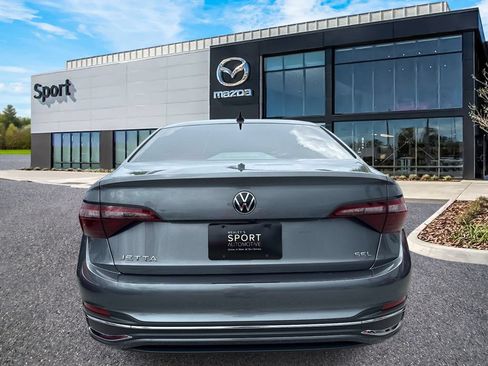 Used 2023 Volkswagen Jetta SEL FWD image 5