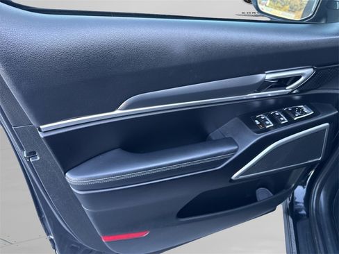 Used 2022 Kia Telluride LX image 21